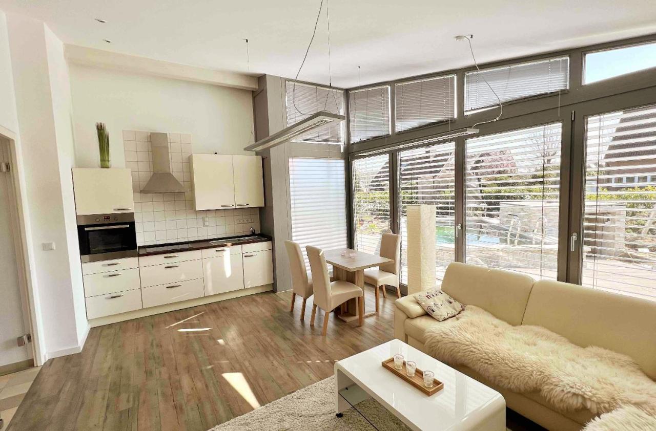 Loft Apartment *